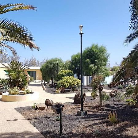 Appartement Bouganville Rez-De-Chaussee Wifi كوستا دي أنتيجوا المظهر الخارجي الصورة